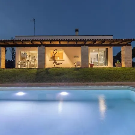 Salento Con Piscina Bed & Breakfast 3*